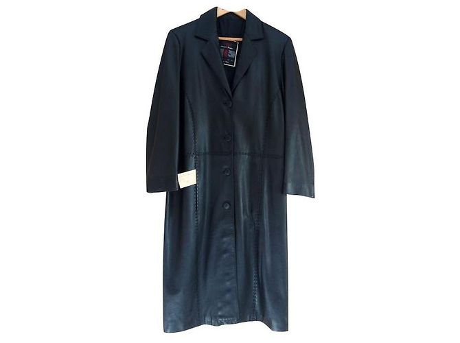 Autre Marque Long coat in black leather