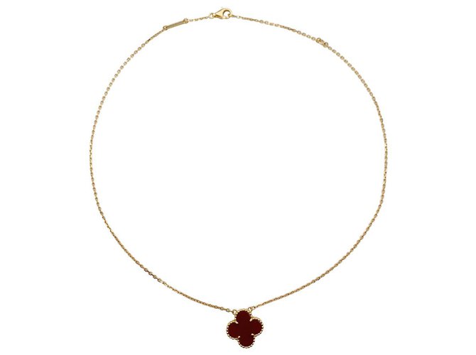 Van Cleef & Arpels necklace, "Vintage Alhambra", yellow gold and carnelian.  ref.152683
