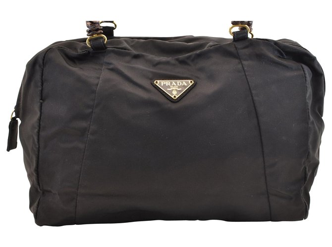 prada nylon shoulder bag second hand