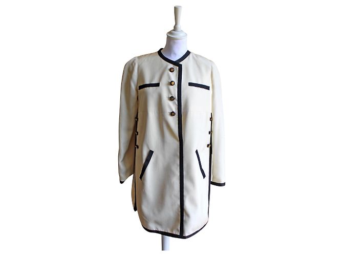 Chanel Boutique Sammlerjacke Roh