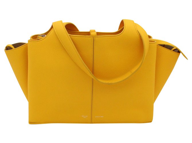 Céline Celine, Tri fold model, 2017, Yellow Leather  ref.153153