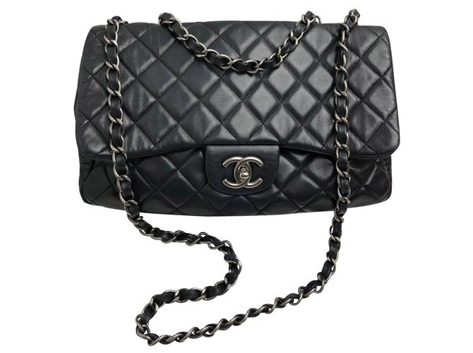 Timeless Chanel Jumbo Black Leather  ref.153399