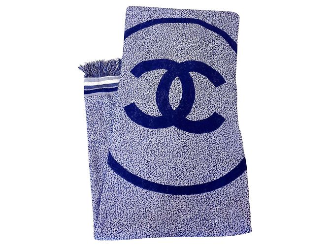 nova toalha Chanel Branco Azul