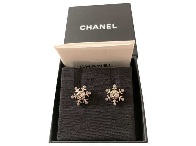 Pendientes Chanel en New Star Metálico Metal  ref.153833
