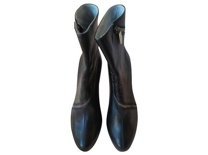 Stivaletti Sergio Rossi in pelle nera Nero