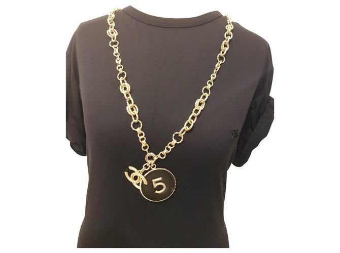 Chanel Collares Dorado Metal  ref.154209