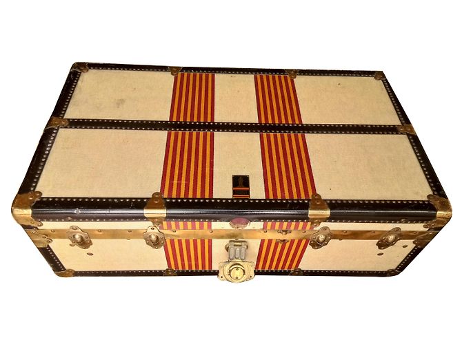 Autre Marque Oshkosh Steamer Trunk