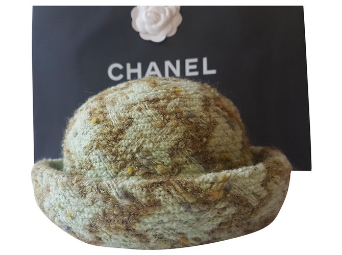 Chanel Hats Green Tweed  ref.154364