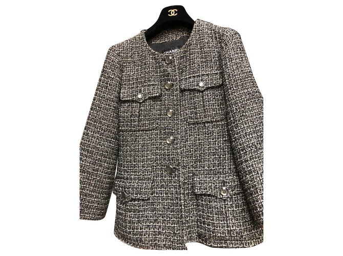 Iconic jacket Chanel tweed Black White Golden Metallic  ref.154468