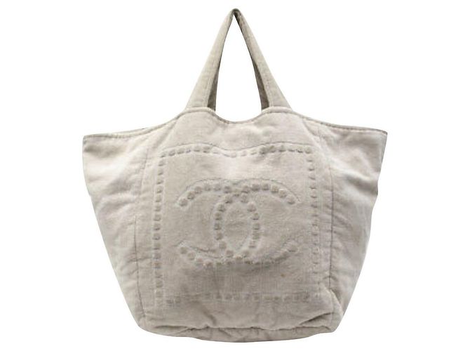 Nova bolsa chanel Bege