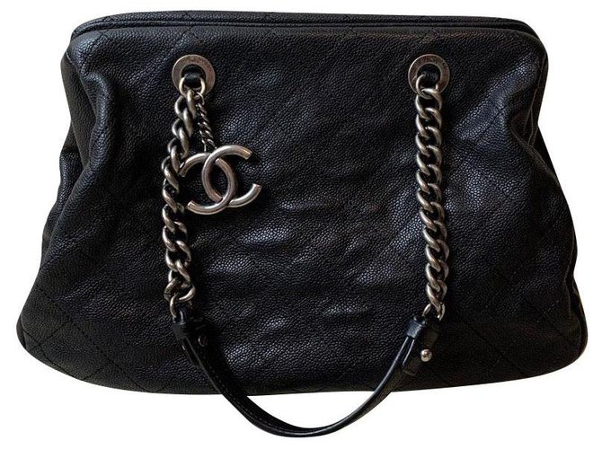 Chanel shopping Black Leather  ref.154716