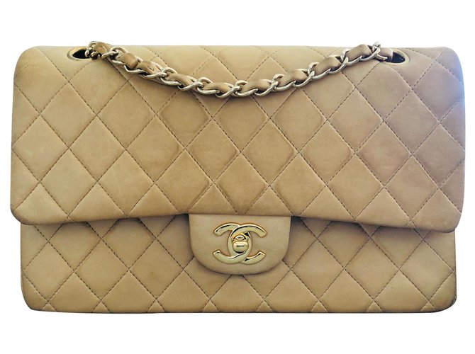 Chanel Timeless medium lined flap Beige Leather  ref.154888