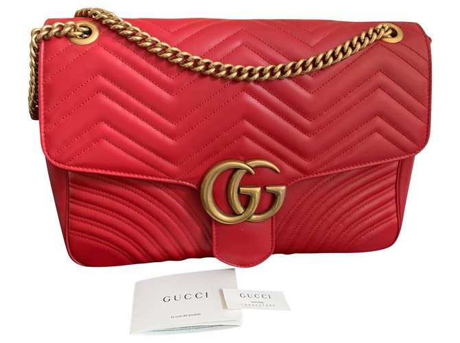 GG Marmont Gucci Wide Leather Shoulder Bag Red  ref.154893
