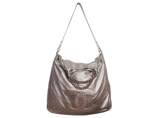 Chanel bag limited edition "Rodeo Drive" Metallic Leather Metal  ref.155019