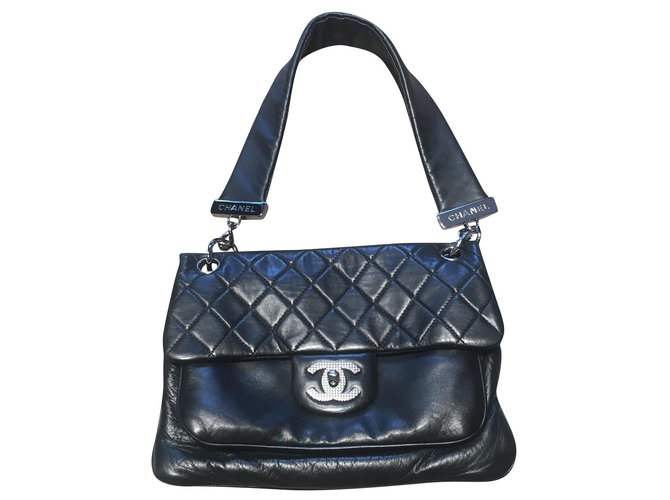 Chanel Handbags Black Lambskin  ref.155225