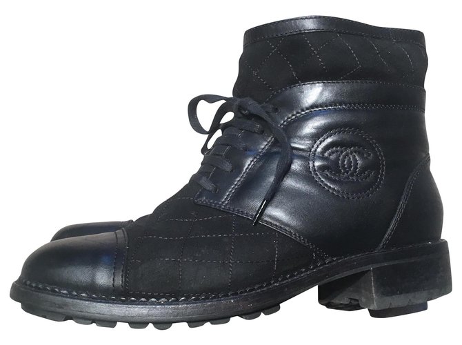 Chanel Ankle Boots Black Leather  ref.155240