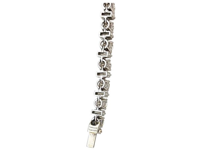 Bracelet ligne diamants Boucheron en platine.  ref.155643