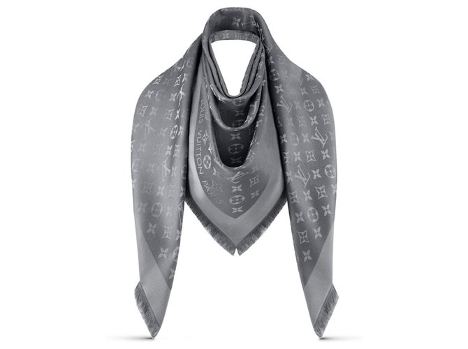 Louis Vuitton Monogram Shine Grey Wool  ref.155676