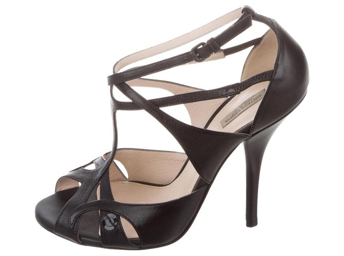 Zapatos de salón de Bottega Veneta de color Negro Mujer Zapatos de Tacones de Tacones altos y bajos 
