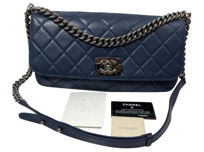 Chanel Blue Leather  ref.155795