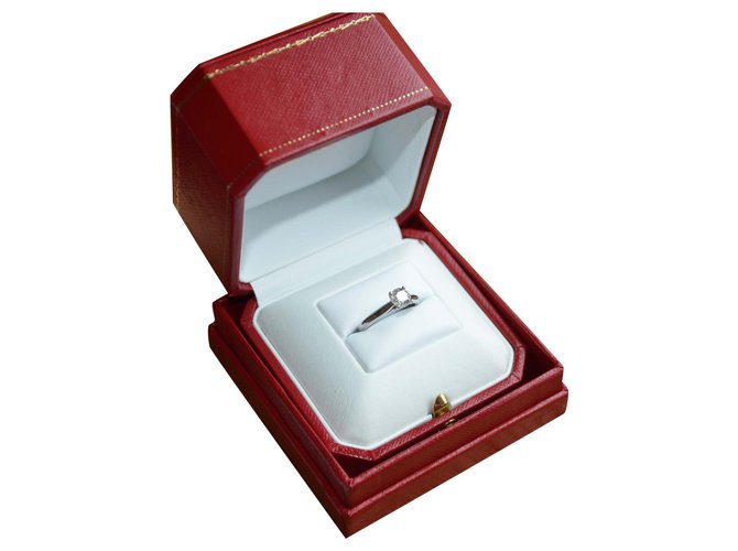 Anel Cartier Solitaire 1895 Em platina 950 e diamante 0.70 ct Prata Branco Cinza  ref.155826
