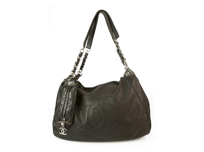 CHANEL Boho style Black Leather Large Shoulder bag, CC stiched