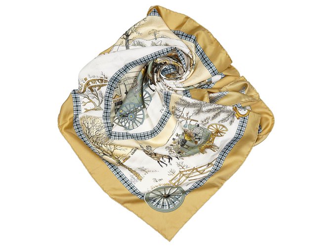 Hermès Foulard Hermes Blanc LHiver En Poste Soie Tissu Multicolore Écru  ref.156099