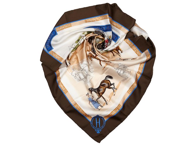Hermès Lenço de seda Hermes Brown Les Haras Nationaux Marrom Multicor Bege Pano  ref.156108