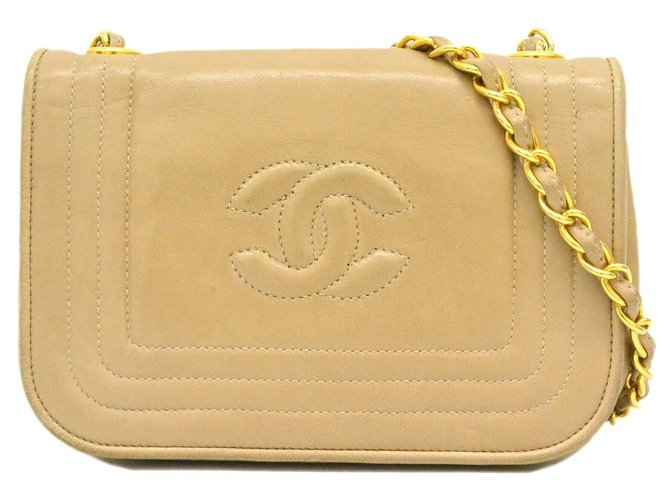 Chanel handbag Beige  ref.156393