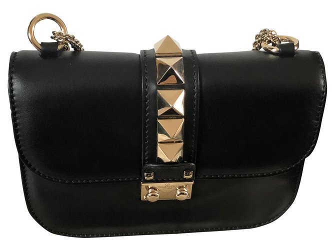 Vejfremstillingsproces Donau sponsoreret Valentino Handbags Black Golden Leather ref.156423 - Joli Closet