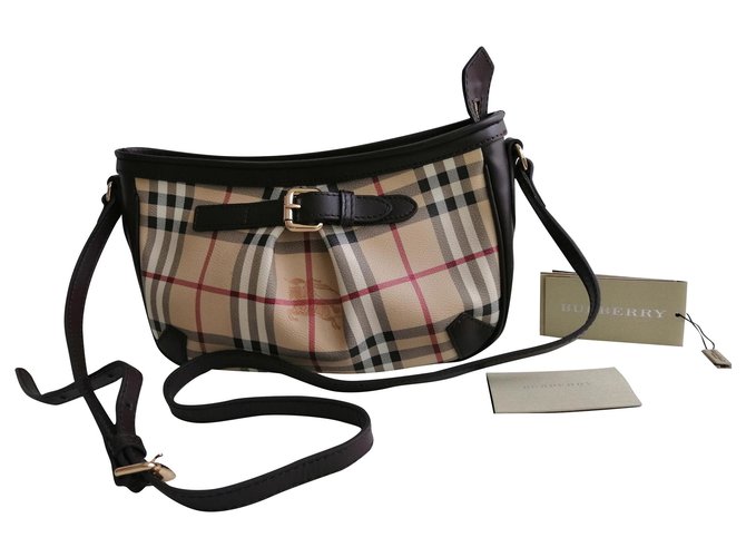 Burberry Handbags Beige Leather  ref.157093