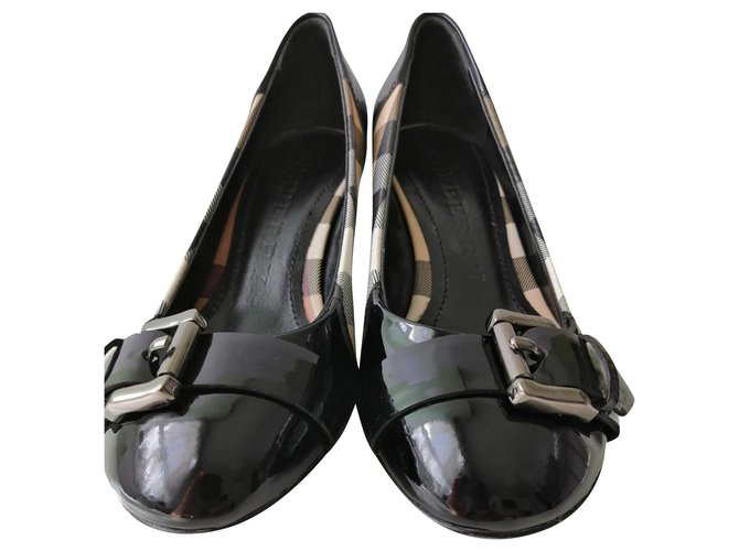 Burberry Heels Black Leather Leatherette  ref.157103