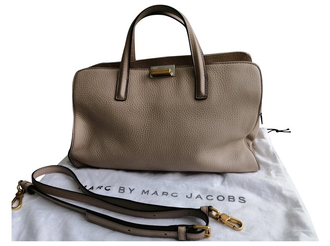 Marc by Marc Jacobs Bolsas Bege Couro  ref.157142