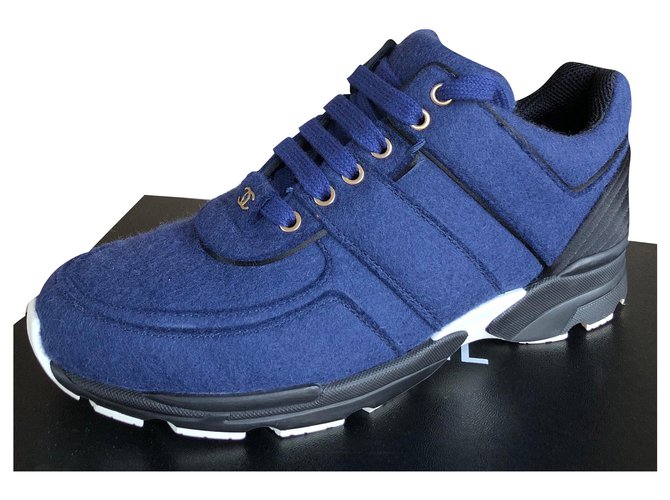 Chanel sneakers Bleu  ref.157147