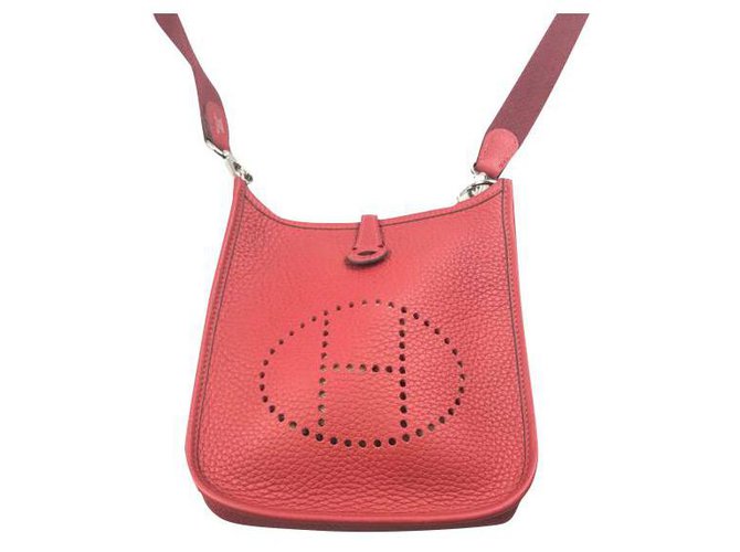 Evelyne Hermès Handbags Red Leather  ref.157446