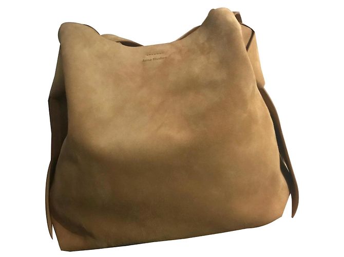 Acne Totes
