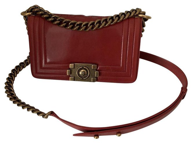 chanel boy Red Leather  ref.157525