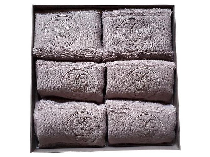 Autre Marque Clutch com 6 toalhas de hóspedes