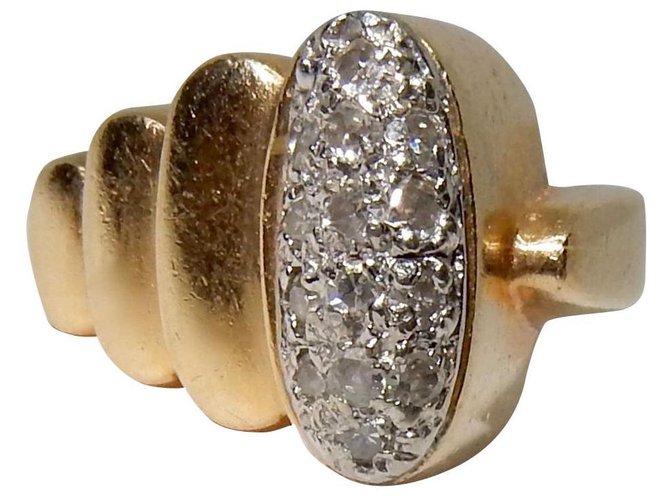 Autre Marque Gold and diamond signet ring Golden Yellow gold  ref.157774