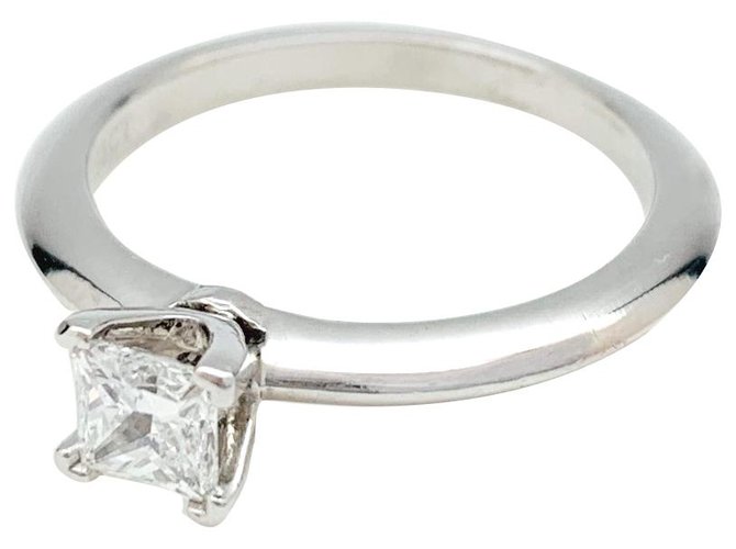 Tiffany & Co Bague Tiffany&Co. en platine, diamant 0,33 carat. Or blanc  ref.158091