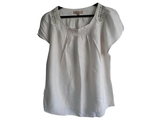 Blusa Sandro de linho e algodão bordada Creme