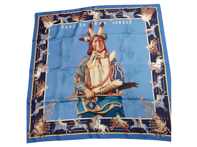 Hermès Pani o Shar Pawnee Azul marinho Seda  ref.159248
