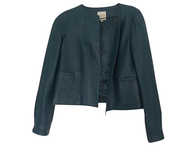 IQ + Berlin Kurze Jacke aus blauem Lammfell