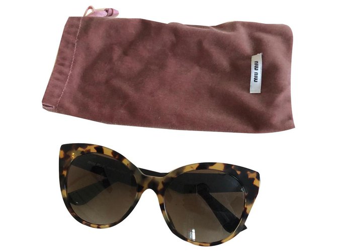Miu Miu Sunglasses Brown Plastic  ref.159747