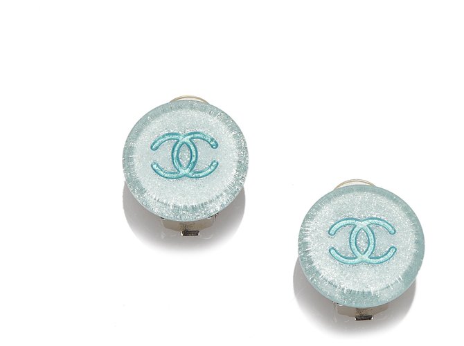 Boucles d'oreilles Chanel Blue CC Métal Plastique Bleu Bleu clair  ref.160034