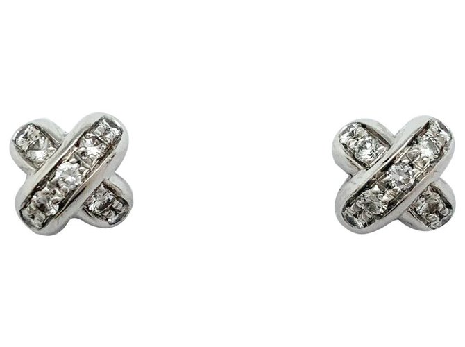 Chaumet earrings, "Connections", white gold and diamonds.  ref.160345