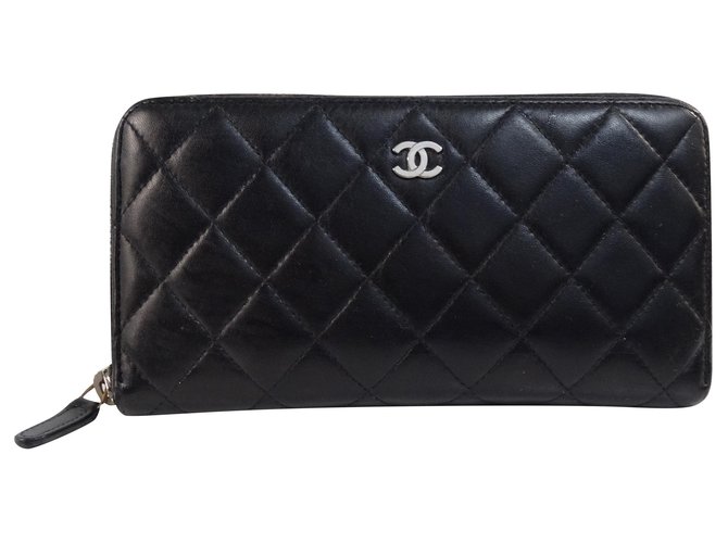 Chanel Cambon companion Black Leather  ref.160411