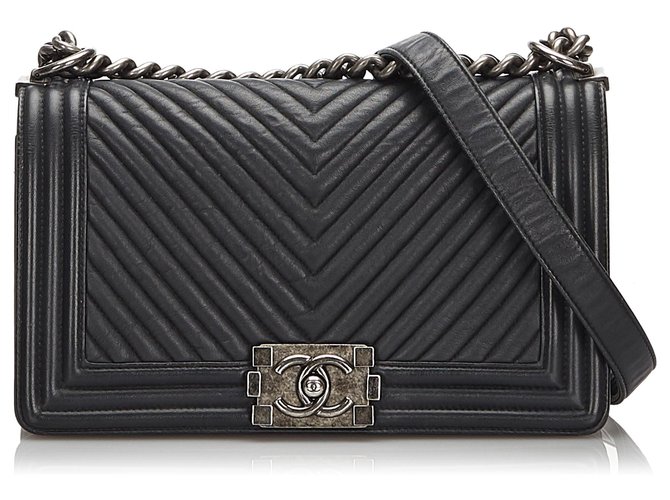 Chanel Black Chevron Leather Medium Boy Flap Bag Metal  ref.160626