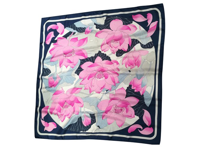 Hermès Lotusblumen Pink Marineblau Seide  ref.160797