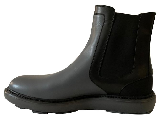 Salvatore Ferragamo Leather bicolor ankle boots Multiple colors  ref.161245